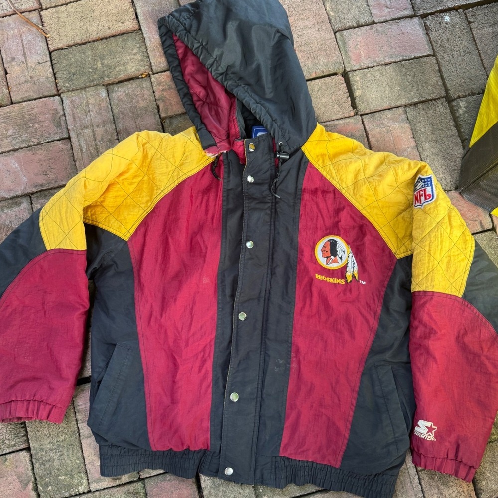 Vintage Starter NFL Washington Redskins Puffer Jacket Small Burgundy Gold Black